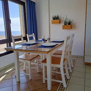 apartamento-cotillo-mar-con-vistas-al-mar.in-canary-islands.com/