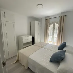 apartamento-carihuela.hotelsinnerja.org/